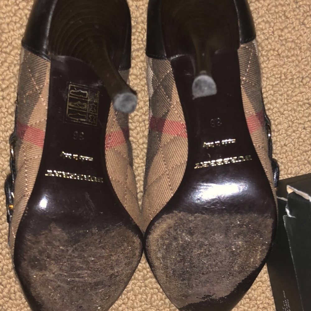 Burberry pointy heels - Picture 4 of 4